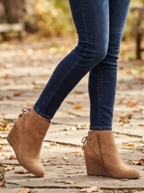Lucky Brand Yamuna Tan Suede Wedge Ankle Boots